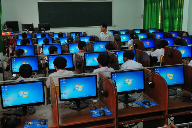 מערכות מידע — תמונה: Tuấn Nguyễn Văn (Pexels)